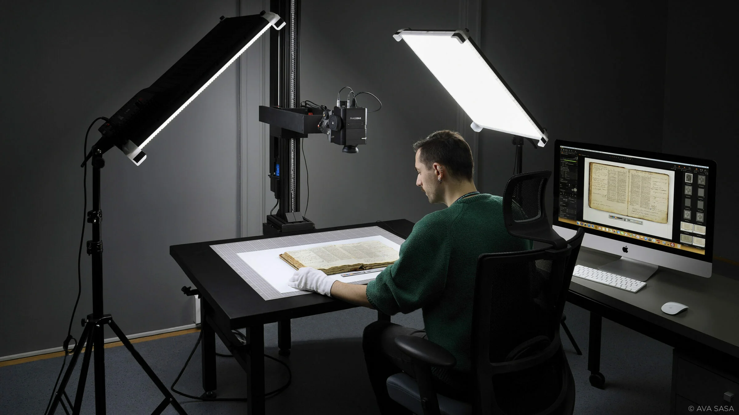 Phase One Archiving Solutions for Museums, Libraries and Archives